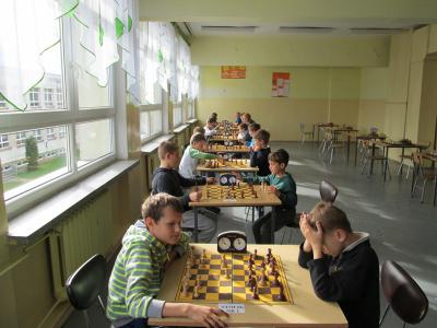 Powiększ