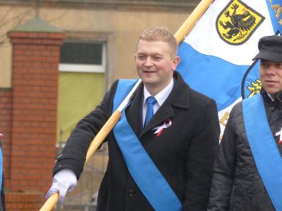 Powiększ