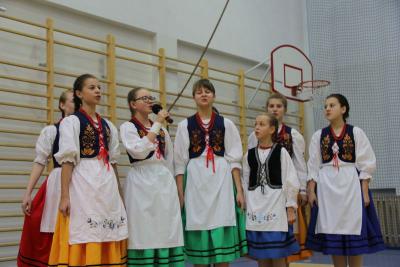 Powiększ