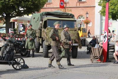 Powiększ