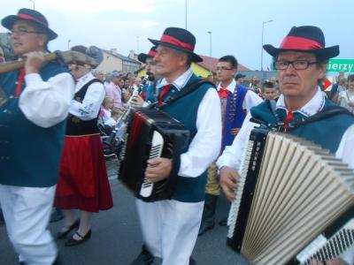 Powiększ