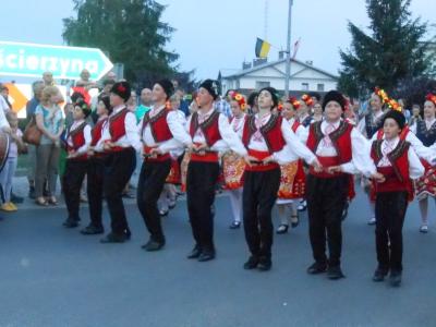 Powiększ