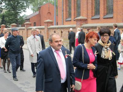 Powiększ
