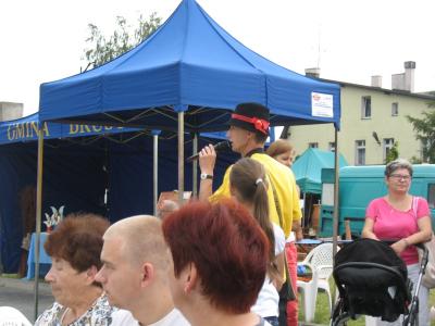 Powiększ