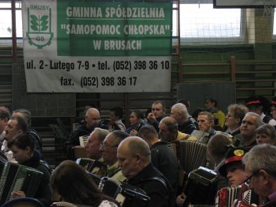 Powiększ