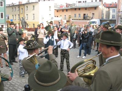 Powiększ