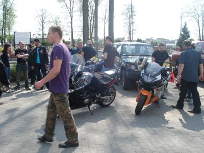 Powiększ