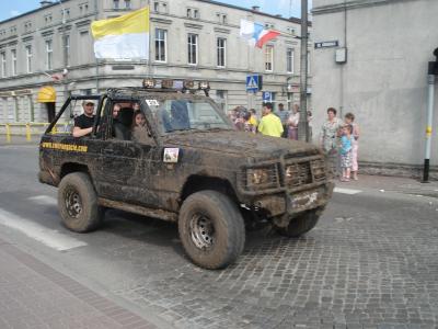 Powiększ