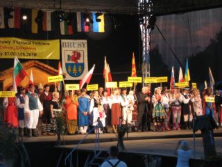 Wszystkie zespoły na wielkiej scenie festiwalu